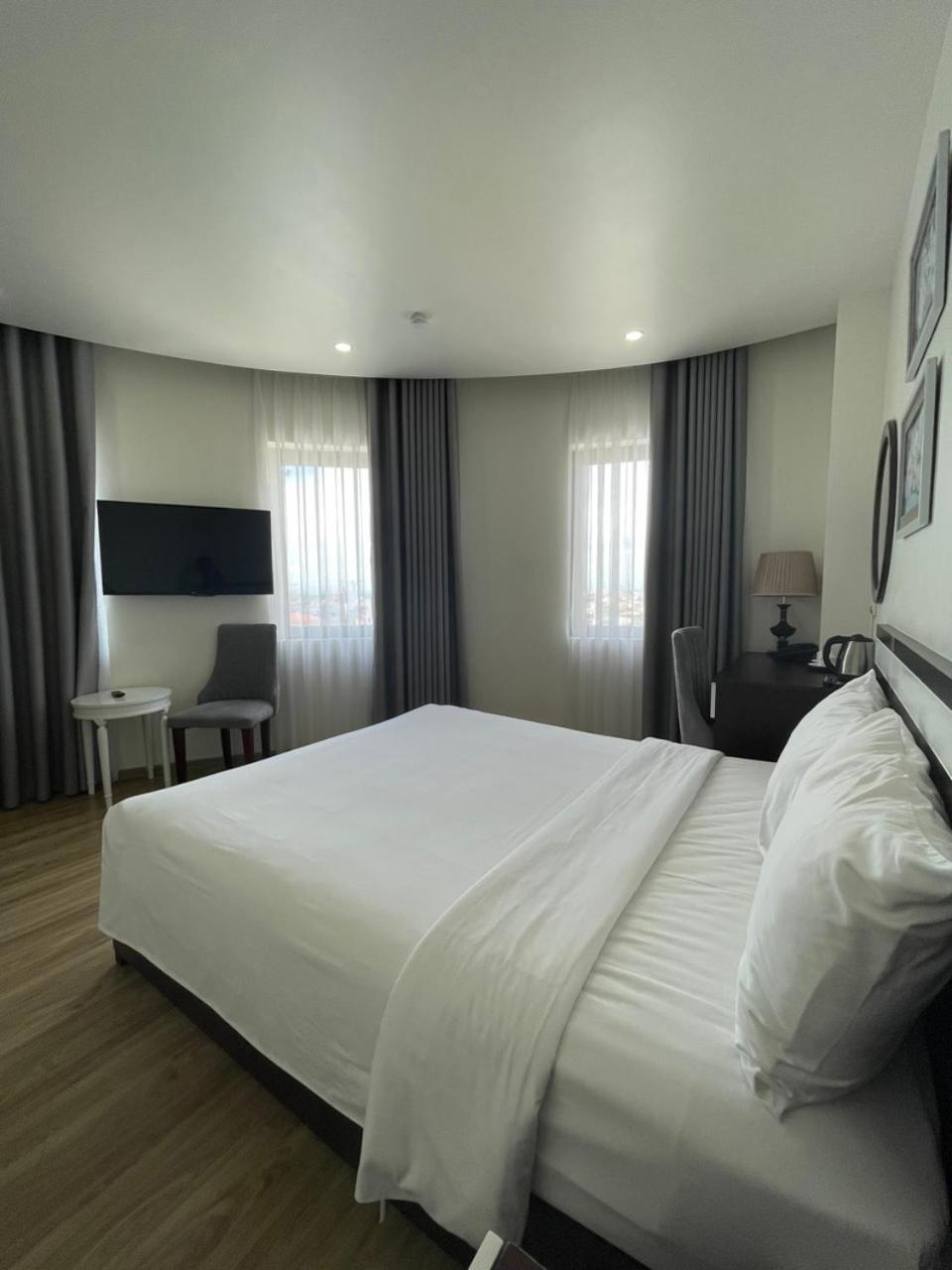Lotus Hotel & Apartment Hai Phong Exterior foto